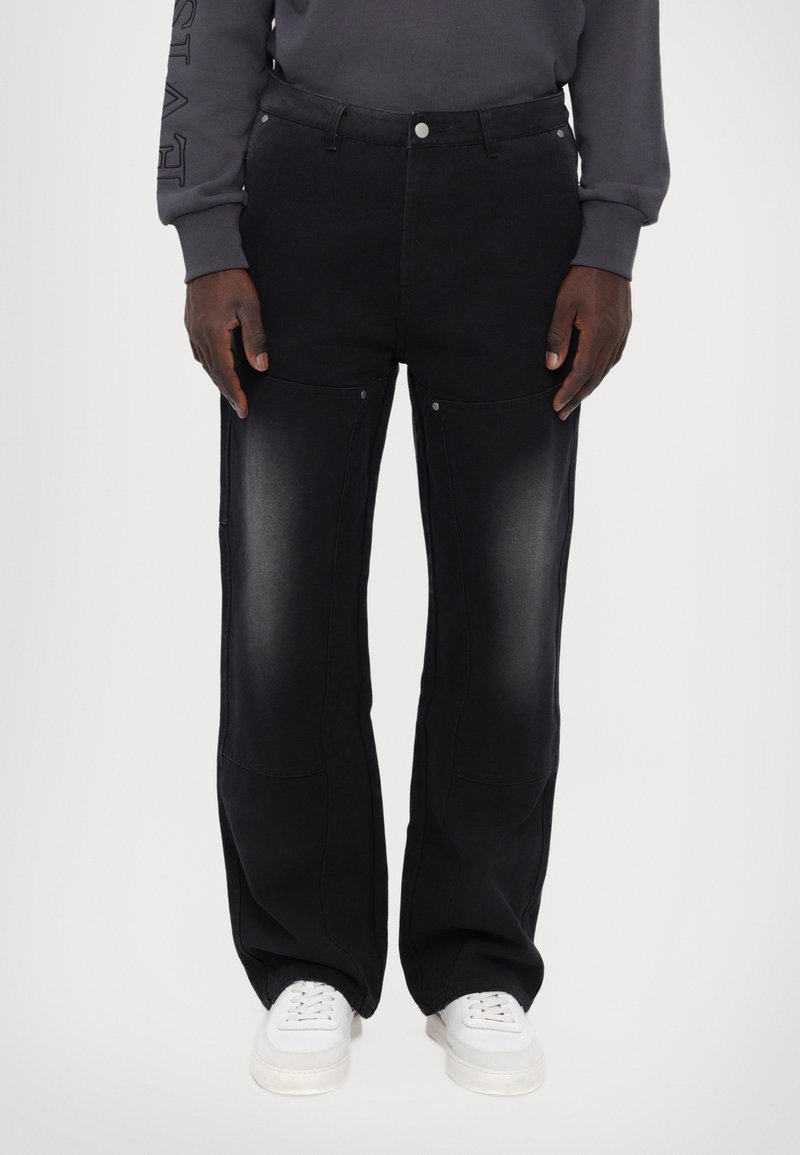 Evisu WORK PANT WITH KNEE PANELS AND DIACOCK INLAY - Blugi loose fit - black