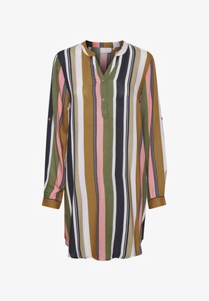 Hosszú ujjú tunika ing, amely függőleges csíkokkal rendelkezik olíva zöld, rózsaszín, fehér, fekete és bézs színekben. Gallér nélküli, gombos részletekkel és felgöngyölt ujjakkal.