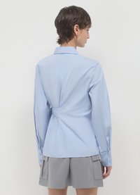 Calliope FIOCCO IN VITA - Camicia - celeste chiaro