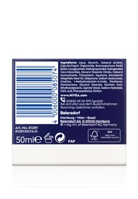 NIVEA-Cremebehälter, dunkelblau und weiße Pappschachtel, zeigt Inhaltsstoffe, Barcode und Recycling-Symbole. Produktvolumen: 50 ml.