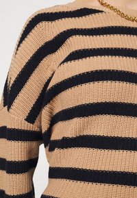 FTC Cashmere Stickad tröja - dark blue