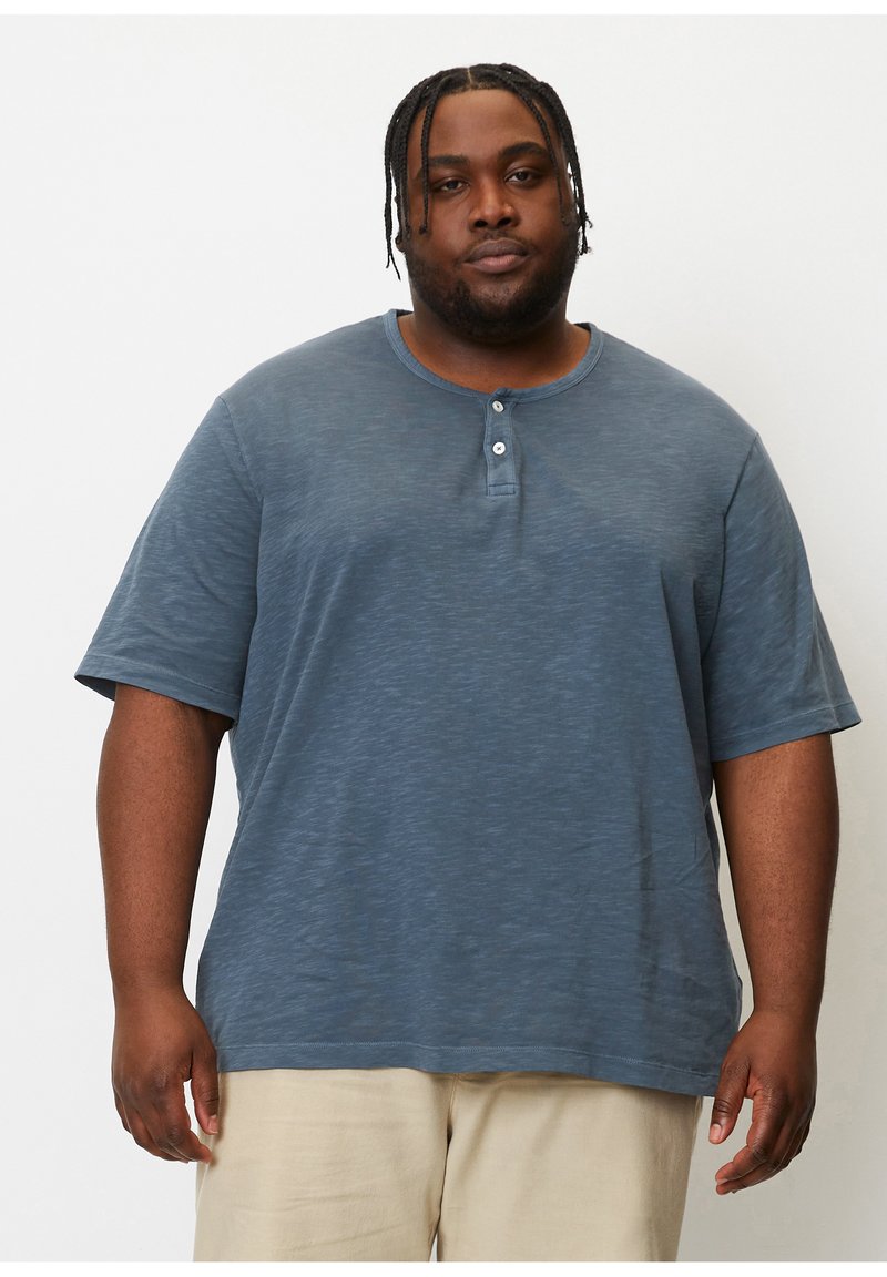Marc O'Polo HENLEY SHAPED IN SOFTER SLUB QUALITÄT Basic Tshirt