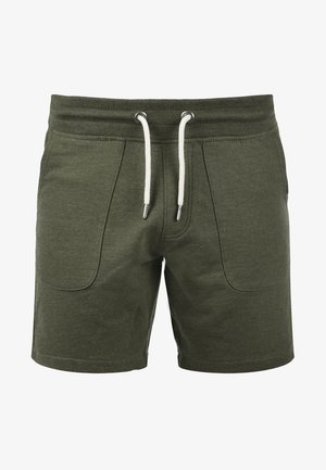 Shorts verde oliva realizzati in morbido cotone misto, con due tasche frontali, un elastico in vita e una chiusura con cordoncino e puntali in metallo.