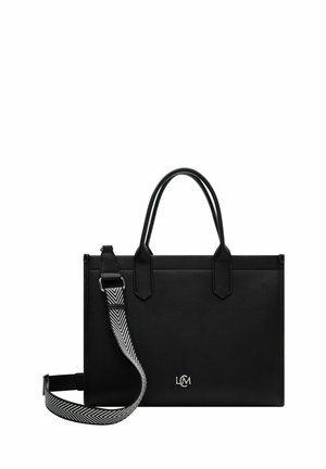 Borsa a tracolla in pelle nera con due manici superiori, una tracolla staccabile con motivo a Chevron e un logo. Forma rettangolare con superficie texturizzata.
