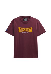 Bordeaux katoen T-shirt met korte mouwen, voorzien van een gele "SUPERDRY SUPPLY CO." logo dat op de borst is gedrukt. Klassiek ronde hals ontwerp.