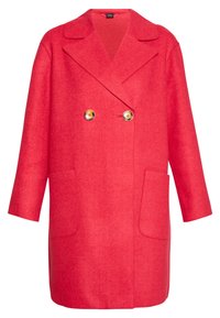 Abrigo de lana rojo brillante de doble botonadura con solapas anchas, dos grandes bolsillos frontales y dos botones redondos decorativos cerca del pecho.