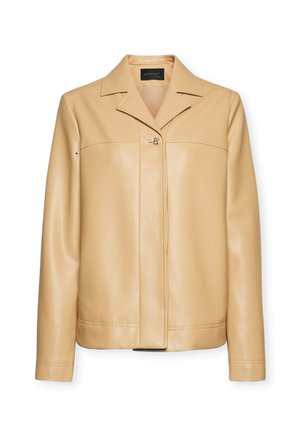 Beige Jacke aus Kunstleder mit Schlitzkragen, Einzelknopfverschluss, zwei Vordertaschen und gesteppten Details entlang der Nähte.