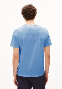 ARMEDANGELS JAAMES - T-Shirt basic - iceberg blue