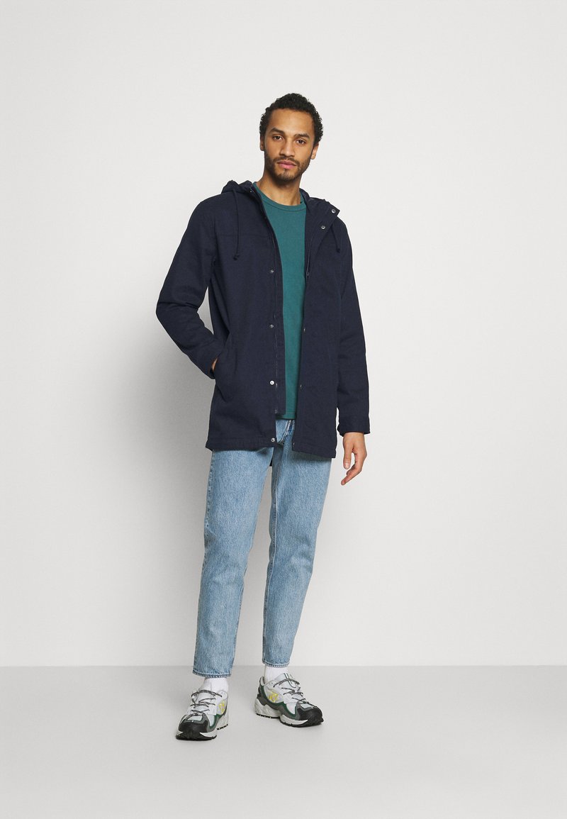 Herren Trenchcoats | Only & Sons ONSALEX SPRING Parka night sky/dunkelblau - CZ19060 Herren Trenchcoats | Only & Sons ONSALEX SPRING Parka night sky/dunkelblau - CZ19060
