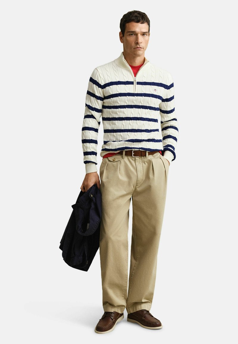 GANT STRIPED CABLE KNIT HALF-ZIP - Svetr - cream