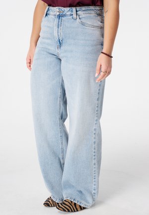 NOT TRANSLATED - Jean droit - blue