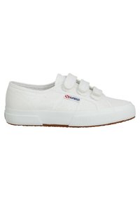 Baskets blanches en toile avec une finition texturée, dotées de trois sangles Velcro ajustables et d'une semelle en caoutchouc marron. Comprend un petit logo.