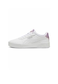 Sneakers in pelle bianca con punta arrotondata, suola bianca texturizzata e un accento viola sfumato sul tallone. Presentano lati perforati.