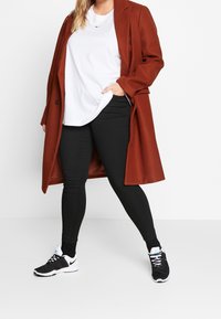 Nike Sportswear T-shirt - bas - white