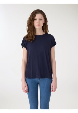 - T-shirt basic