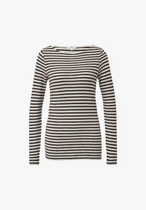 Pikkade varrukatega särgiga, millel on laevakaelus ja horisontaalne triibuline muster tumeda pruuni ja valge värviga. Pehme kangatekstuur.