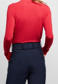 bugatti Pullover - red