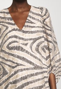 Second Female Denní šaty - beige