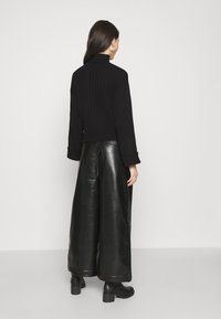Even&Odd Sweter
