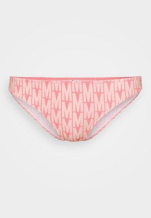 Rozā bikini apakšdaļa ar atkārtotu "M" rakstu, izgatavota no mīksta auduma. Iespējo šuvēta josta un izliekta kāju atvera.