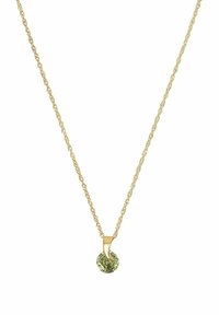 Collana con pendente dorato che presenta un gemma verde circolare. La catena è attorcigliata, aggiungendo texture, con un semplice anello che tiene la pietra.