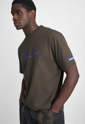 MONDAY - Tricou cu imprimeu - rust