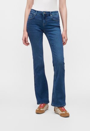 ONLY, ONLPHOEBE - Flared jeans - medium blue denim