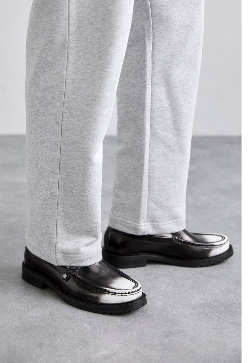 MOSCHINO SCARPA UOMO - Zapatos sin cordones - white/black