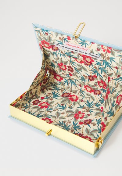 Olympia Le-Tan BOOK THE LOUVRE FROM THE PONT NEUF STRAPPED - Pochette - mer bio