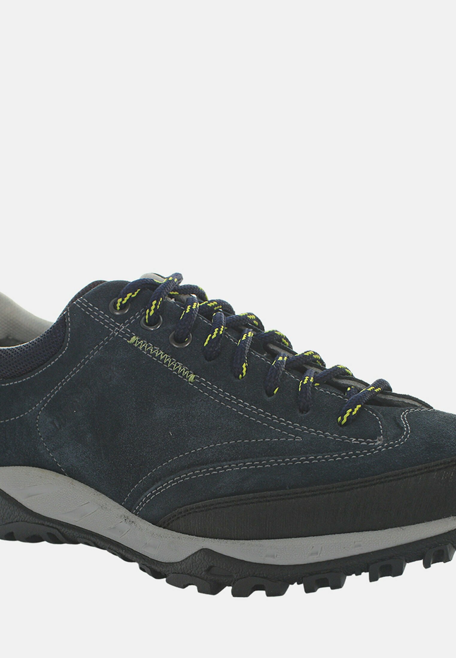 clarks airwave trainers