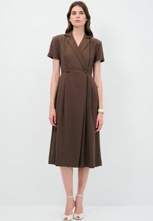 adL Day dress - brown