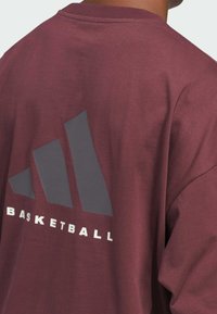 adidas Performance BASKETBALL LONG SLEEVE - Maglietta a manica lunga - aurora ruby