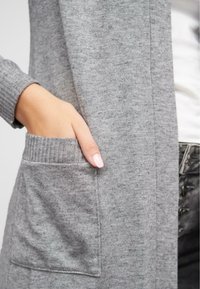 Cloud 5ive LONGFORM MIT 2 SEITL. TASCHEN - Kardiganas - grey melange