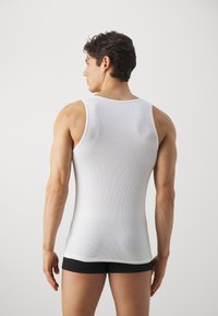 Tommy Hilfiger PREMIUM ESSENTIALS TANK 3 PACK - Tílko - white