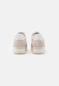 Marco Tozzi Sneakers basse - white