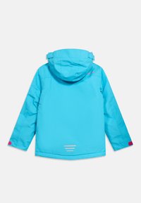 Φωτεινό μπλε παιδικό μπουφάν με κουκούλα, ρυθμιζόμενα μανίκια και ανακλαστικές ρίγες στο κάτω μέρος της πλάτης, εμφανιζόμενο από πίσω.