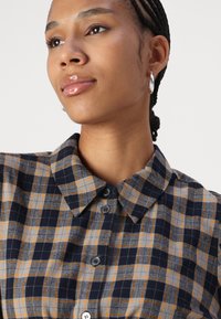 MAMALICIOUS MLOLIVE LIA SHIRT DRESS  - Haljina-majica - dark blue