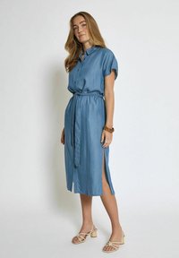 Desires ELAINA - Vestito di jeans - mid blue denim