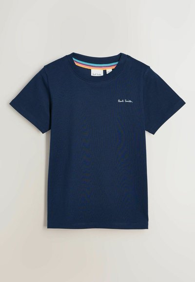 Marineblaues Baumwoll-T-Shirt mit rundem Ausschnitt und kurzen Ärmeln. Mit weiß gesticktem Logo auf der Brust und mehrfarbig gestreiftem Innenkragen.