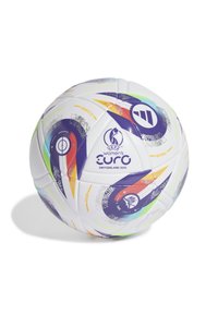 Pallone da calcio bianco con vivaci motivi in viola, arancione, verde e blu. Presenta il logo dell'UEFA Women's Euro 2025 e dettagliati design.