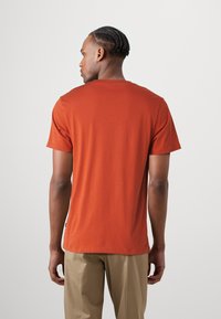 JOOP! Jeans ALPHIS - T-shirt básica - bright orange