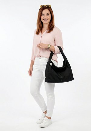 SURI FREY BEUTEL PAULY - Käekott - black