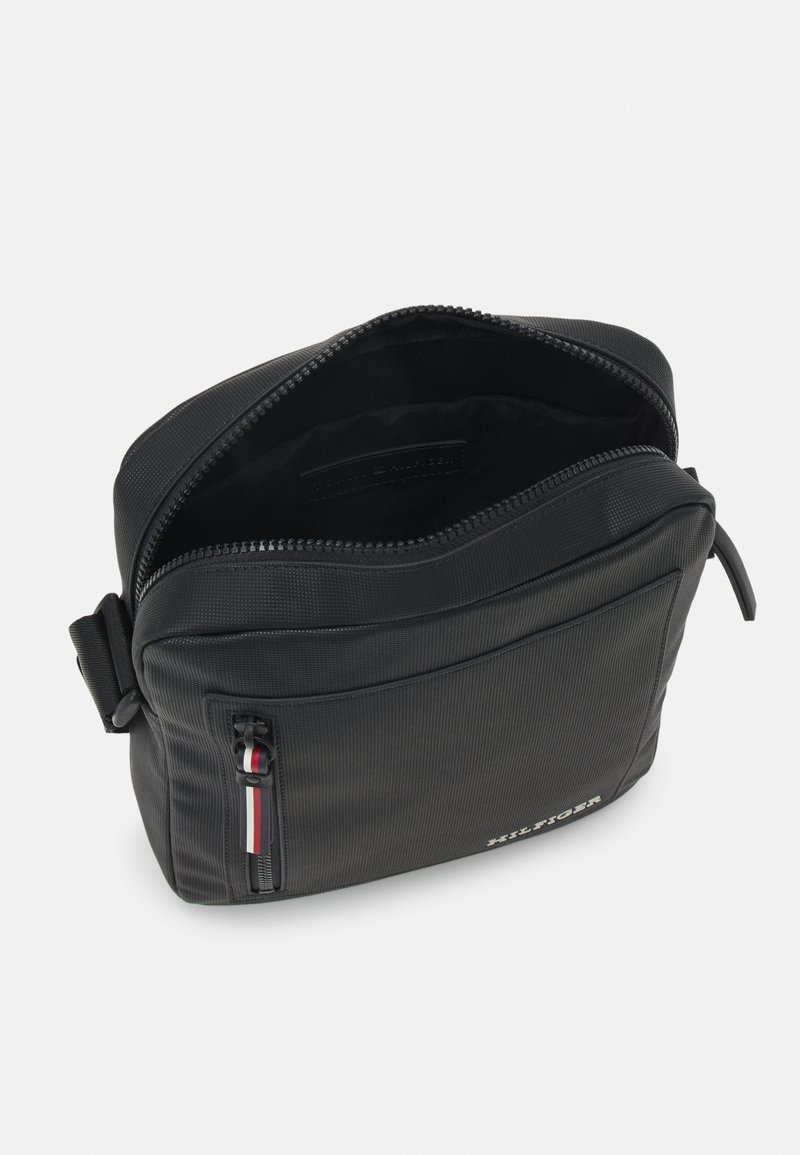 Tommy Hilfiger REPORTER UNISEX Borsa a tracolla black/nero