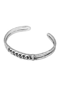 Silver cuffarmband med en texturerad yta och en central kedjelinksdesign, med släta, böjda ändar och en öppen siluett.