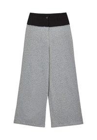 Pantalons larges en tissu gris clair avec une taille élastique noire. Dotés d'une fermeture à bouton et de poches, en matière texturée.