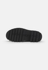 Calvin Klein Jeans Snørestøvletter - triple black