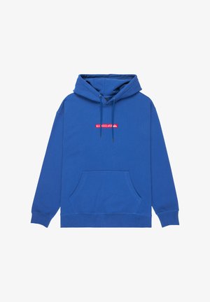 Blauwe sweatshirts met capuchon, een voorkantzak en trekkoorden. Heeft een rood rechthoekig logo met de tekst "QUICKSILVER" op de borst.