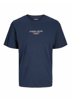 Marineblaues T-Shirt mit kurzen Ärmeln und dem Aufdruck "JJ Rebel Denim Classic Goods EST. 2023" in Weiß und Rot auf der Brust.