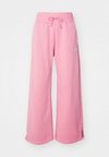 SPORTSWEAR PHOENIX FLEECE - Tepláky - elemental pink