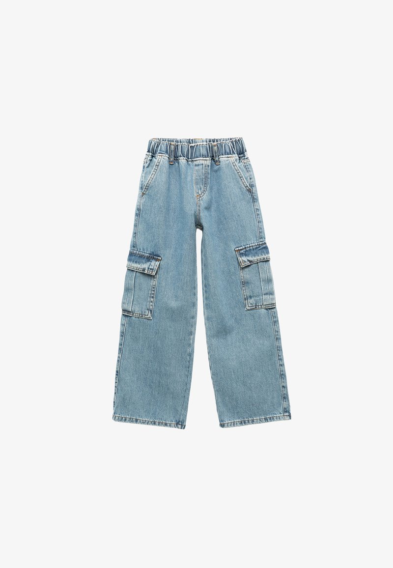Lichtblauwe denim cargobroek met een elastische tailleband, twee grote zijzakken en een wijdvallend ontwerp. Zachte textuur en casual stijl.